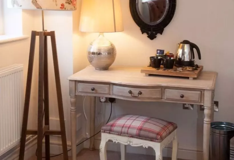 Hotelli Crown And Horns Inn