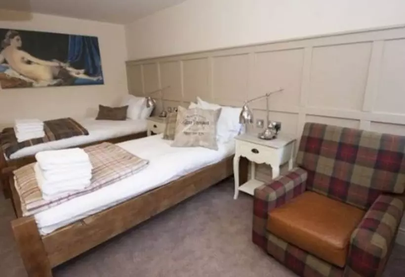 Hotelli Crown And Horns Inn