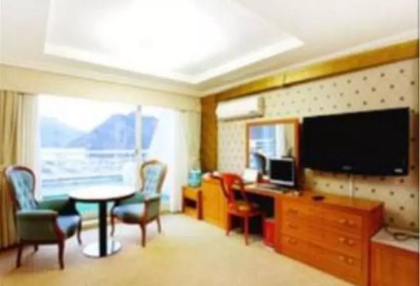 Gumi Hotel Park Business