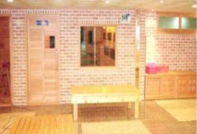 Gumi Hotel Park Business