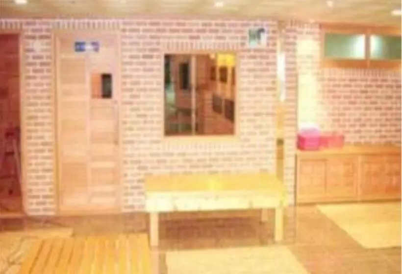 Gumi Hotel Park Business