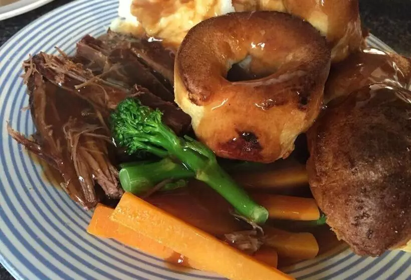 هتل Hendham House