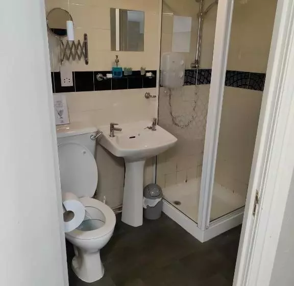 Отель Kings Arms