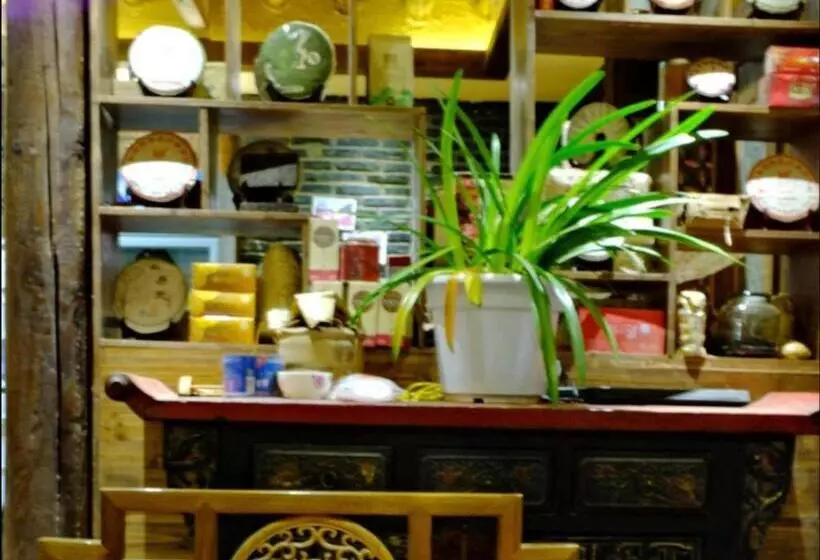 ホテル Lijiang Baisha Holiday Resort