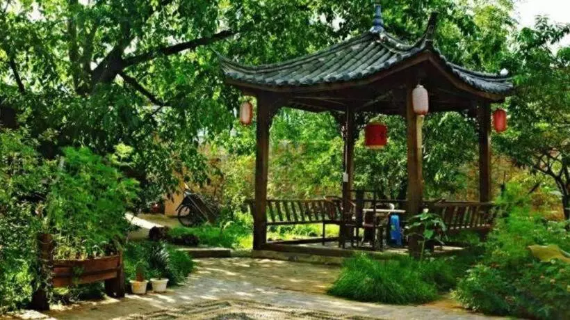 ホテル Lijiang Baisha Holiday Resort