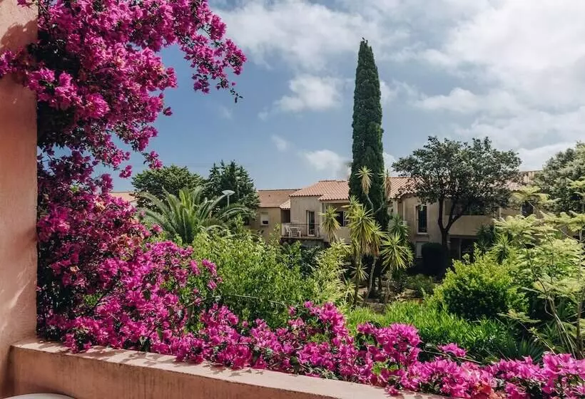 Отель Hôtel Et Résidence Benista