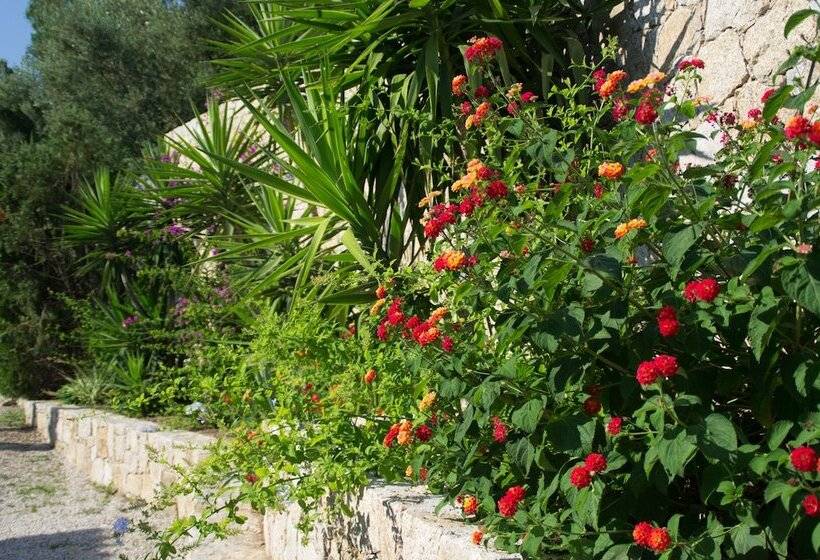 호텔 Hôtel Et Résidence Benista