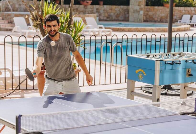 호텔 Hôtel Et Résidence Benista