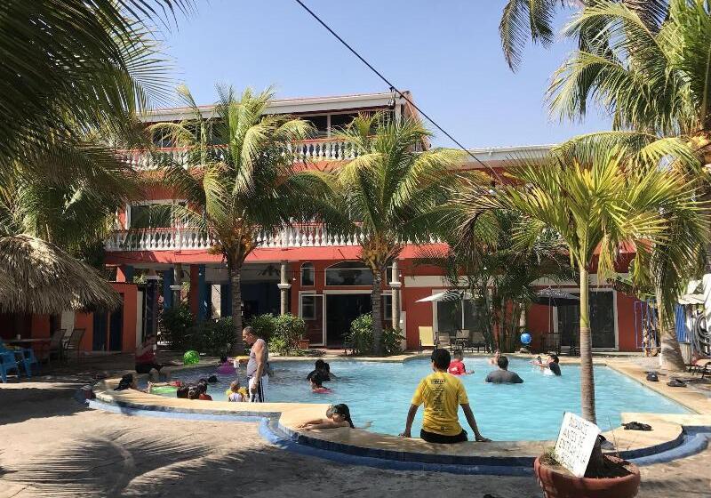 هتل Sabas Beach Resort