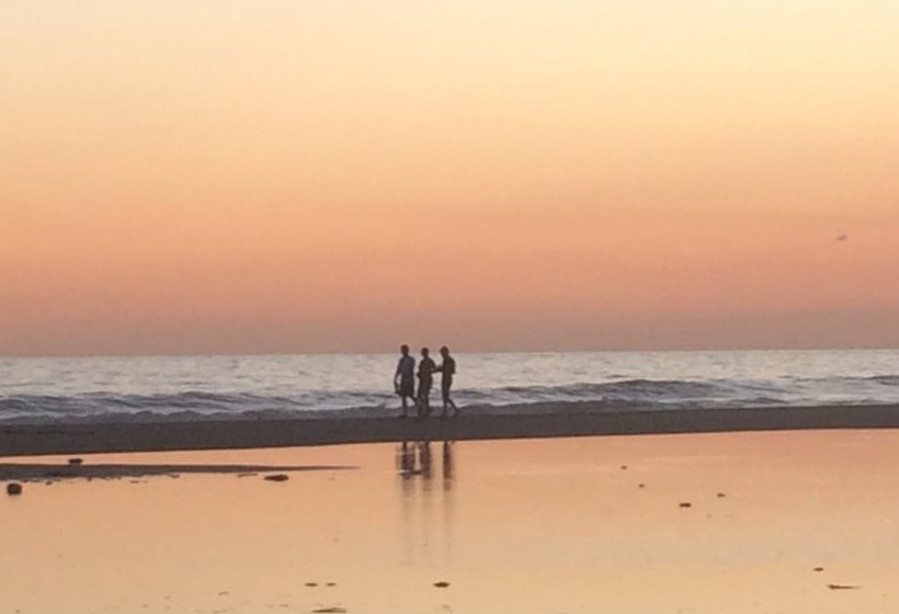 هتل Sabas Beach Resort