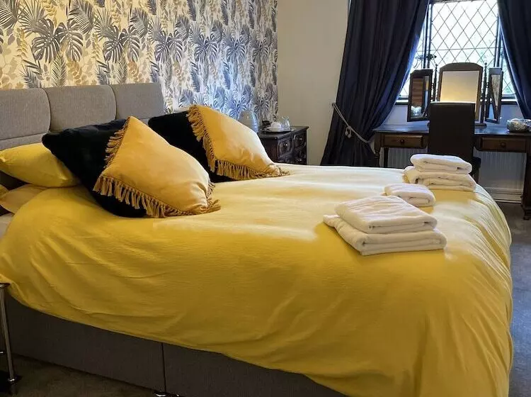 Hotel The Leather Bottle Ltd