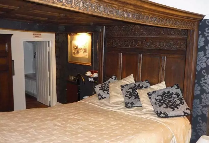 Hotel The Leather Bottle Ltd