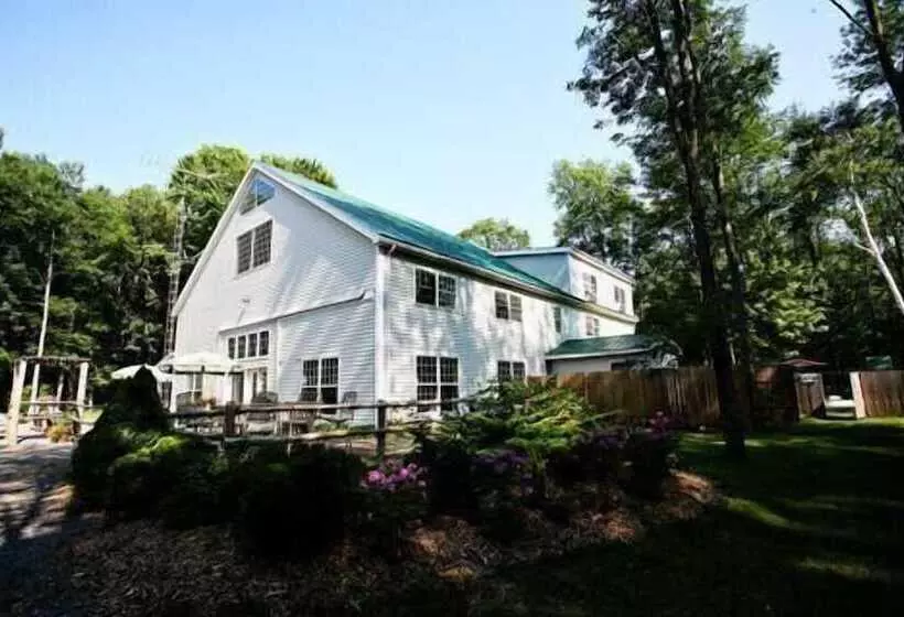 호텔 Timber House Resort