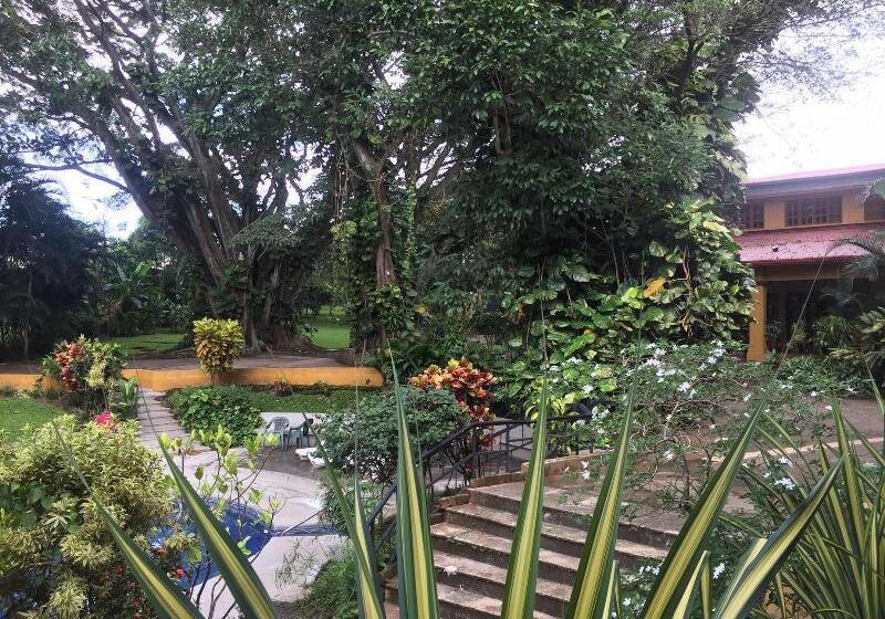 هتل Trapp Family Country Inn