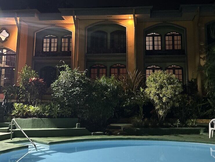 هتل Trapp Family Country Inn