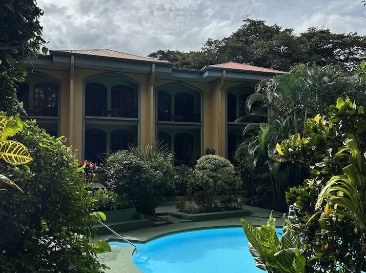 هتل Trapp Family Country Inn