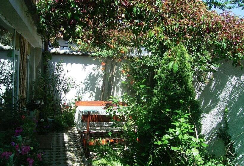 膳宿费 Guest House Zodiac