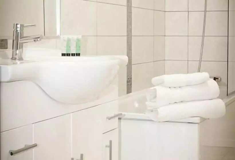 ペンション The Eagles