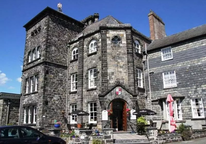 ペンション The Eagles