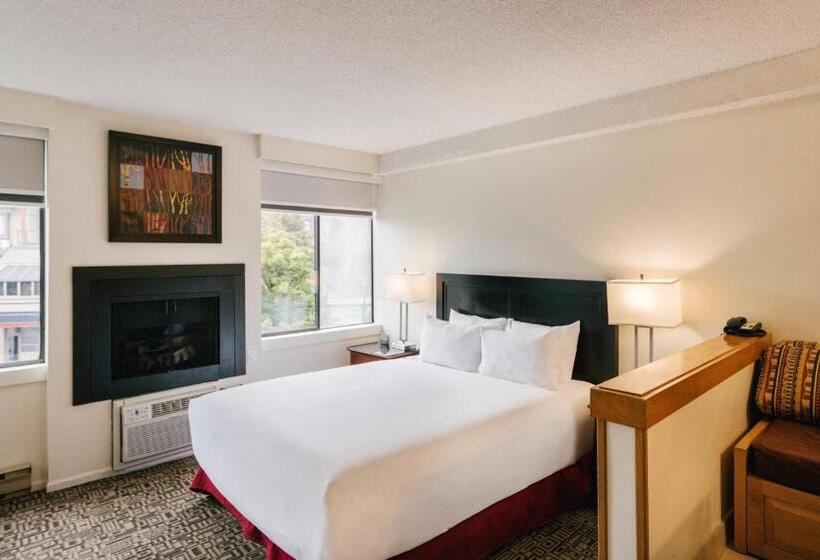 Курорт Mountain Side Hotel Whistler By Executive