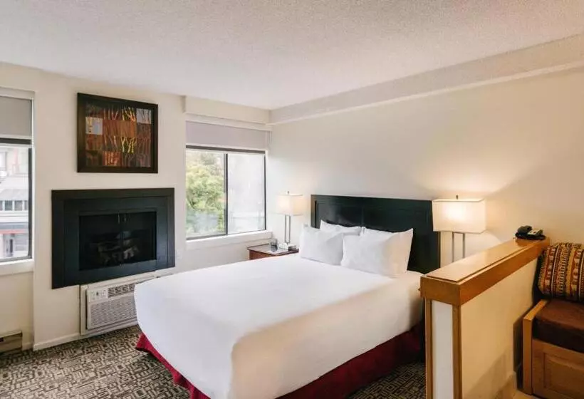 渡假胜地 Mountain Side Hotel Whistler By Executive