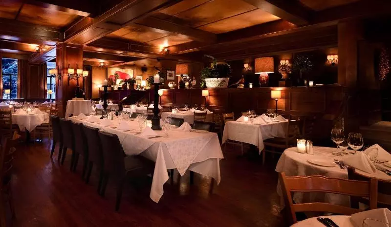 渡假胜地 Mountain Side Hotel Whistler By Executive