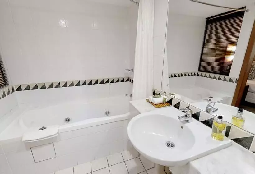 Silkari The Pavilions