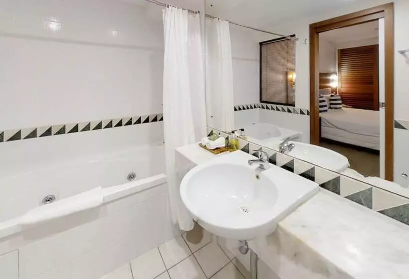 Silkari The Pavilions