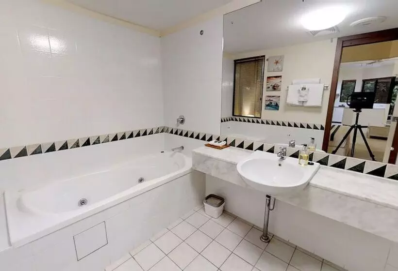 Silkari The Pavilions