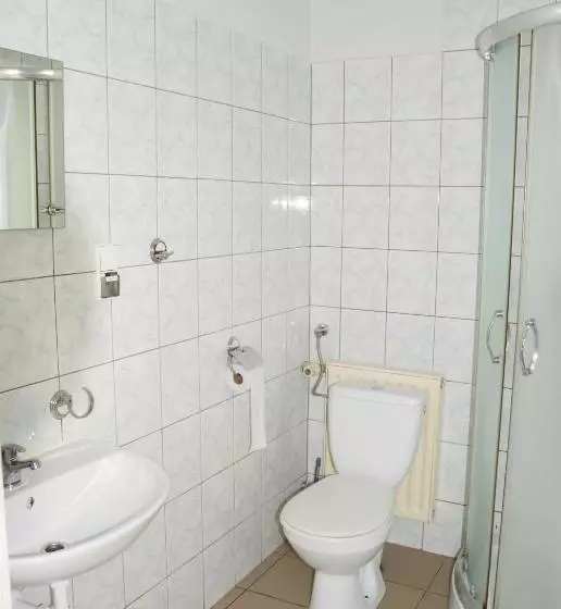 Retkeilymaja Apartament Adabet