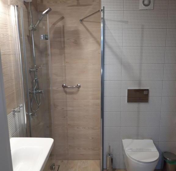 הוסטל Dworek Czardasz Strzebielino Wejherowo