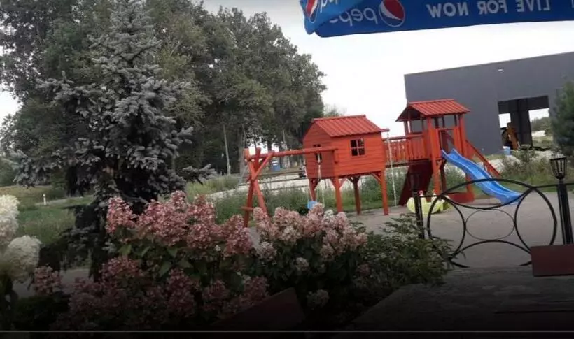 ユースホステル Zajazd Forest