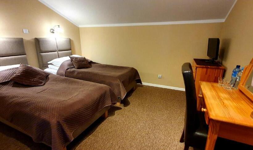 호스텔 Zajazd Zaścianek