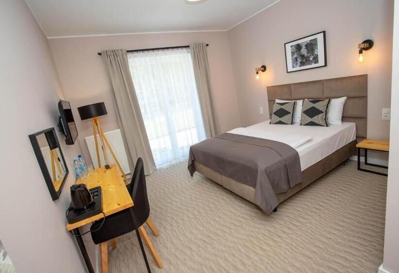 민박 Branica No. 25