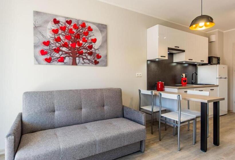 مبيت وإفطار Dobre Smaki At Wczasowa8 Sea Resort