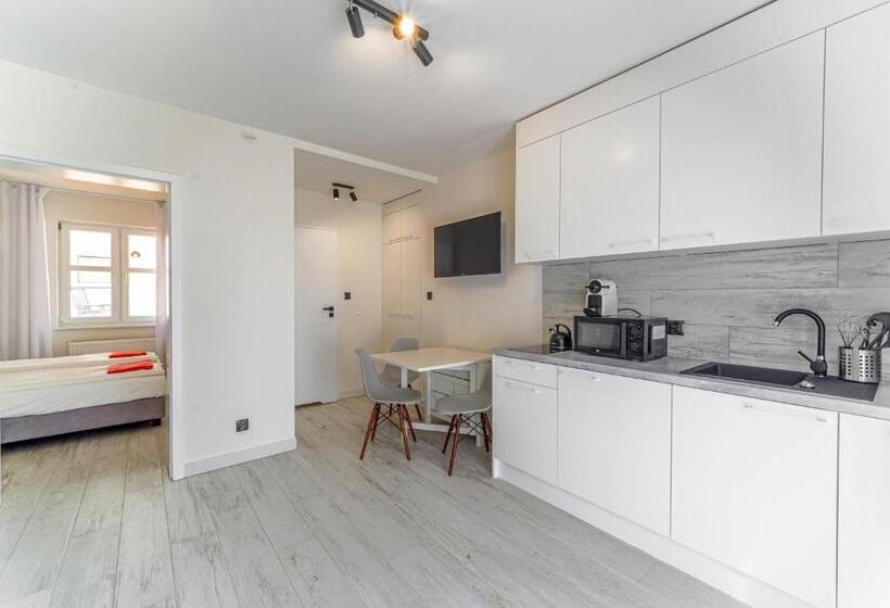 مبيت وإفطار Dobre Smaki At Wczasowa8 Sea Resort