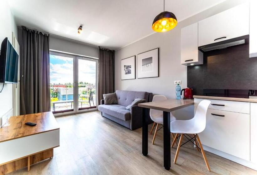 مبيت وإفطار Dobre Smaki At Wczasowa8 Sea Resort