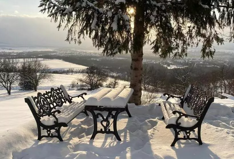 Aamiaismajoitus (B&B) Dom Krawca,schneiderbaude