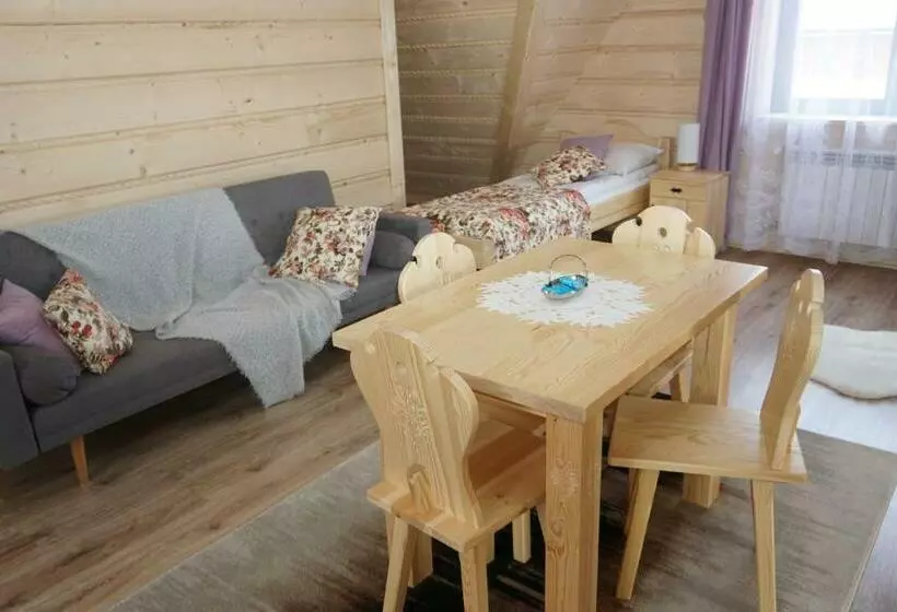 Aamiaismajoitus (B&B) Dom Wczasowy Krystyna