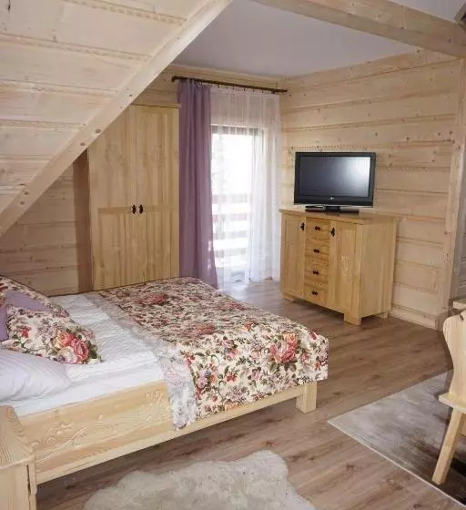 Aamiaismajoitus (B&B) Dom Wczasowy Krystyna