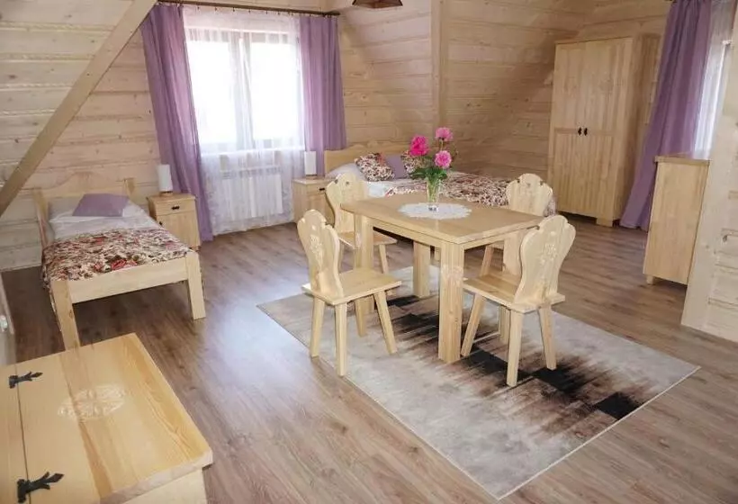 Aamiaismajoitus (B&B) Dom Wczasowy Krystyna