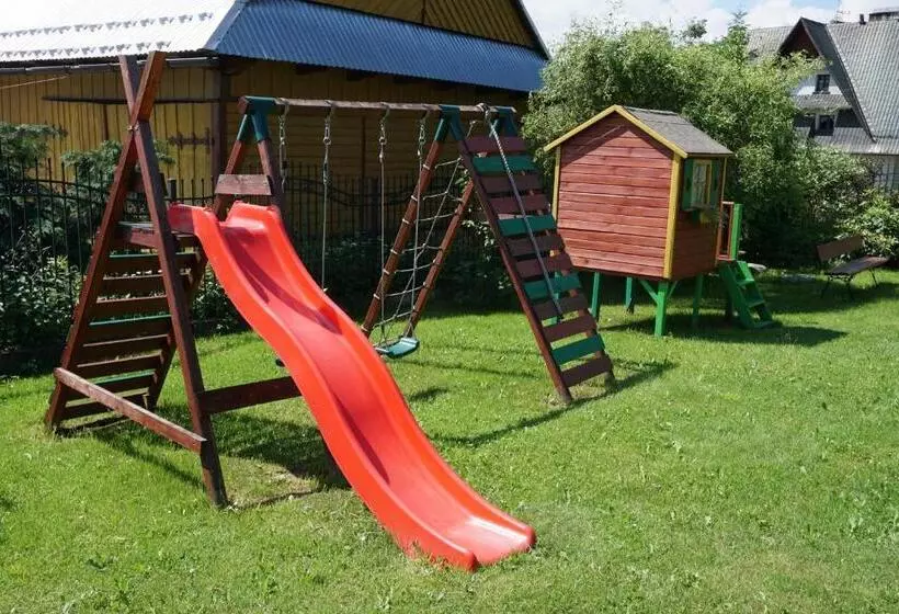 Aamiaismajoitus (B&B) Dom Wczasowy Krystyna