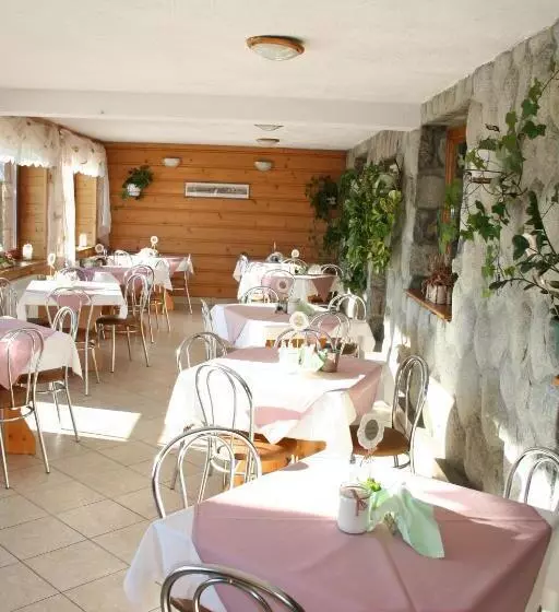 Aamiaismajoitus (B&B) Dom Wczasowy Krystyna