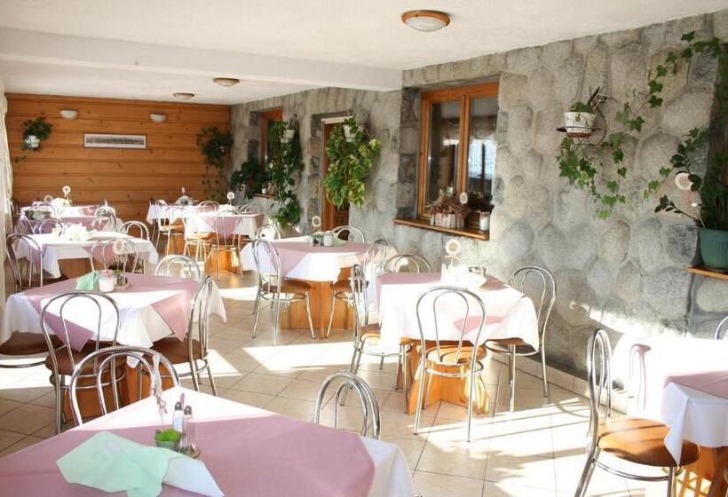 تختخواب و صبحانه Dom Wczasowy Krystyna