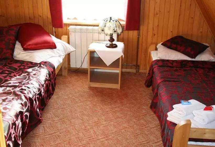 Aamiaismajoitus (B&B) Dom Wczasowy Krystyna