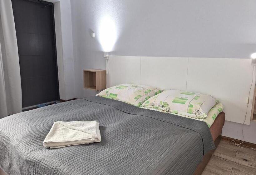 Bed and Breakfast Omega Jantar