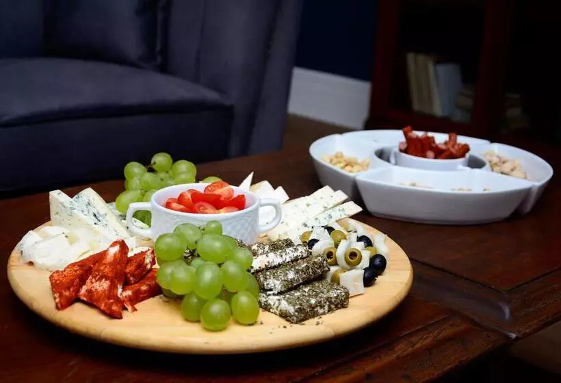 Aamiaismajoitus (B&B) Savoy