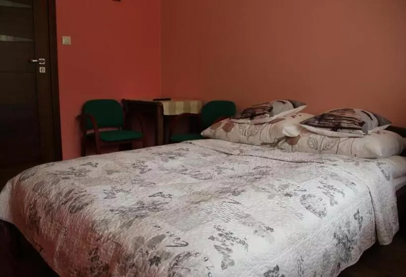 Aamiaismajoitus (B&B) Willa Olympia