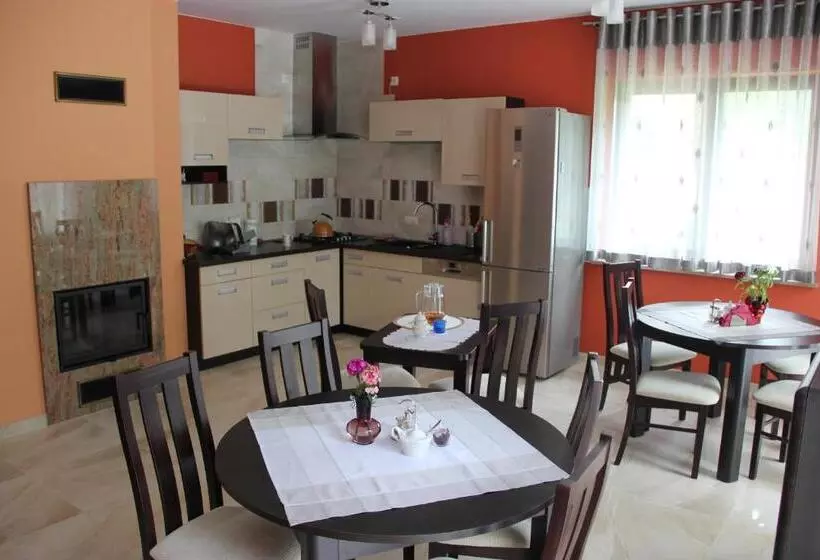 Aamiaismajoitus (B&B) Willa Olympia