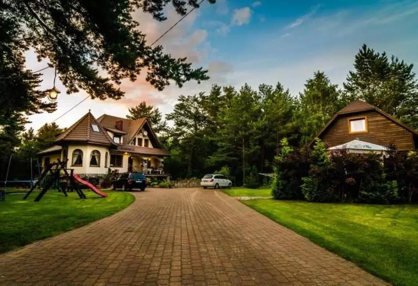 Aamiaismajoitus (B&B) Willa Wiktoria W Rozewiu   Parking W Cenie!